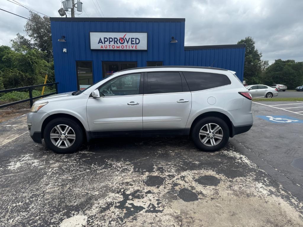 2015 Chevrolet Traverse 2LT's photo